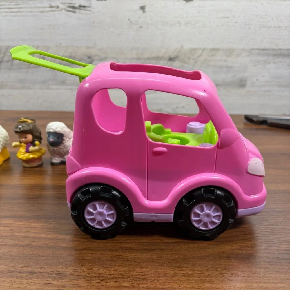 Fisher Price Little People Pink All Around Car,‎ Beauty and the Beast Qty 5 2013